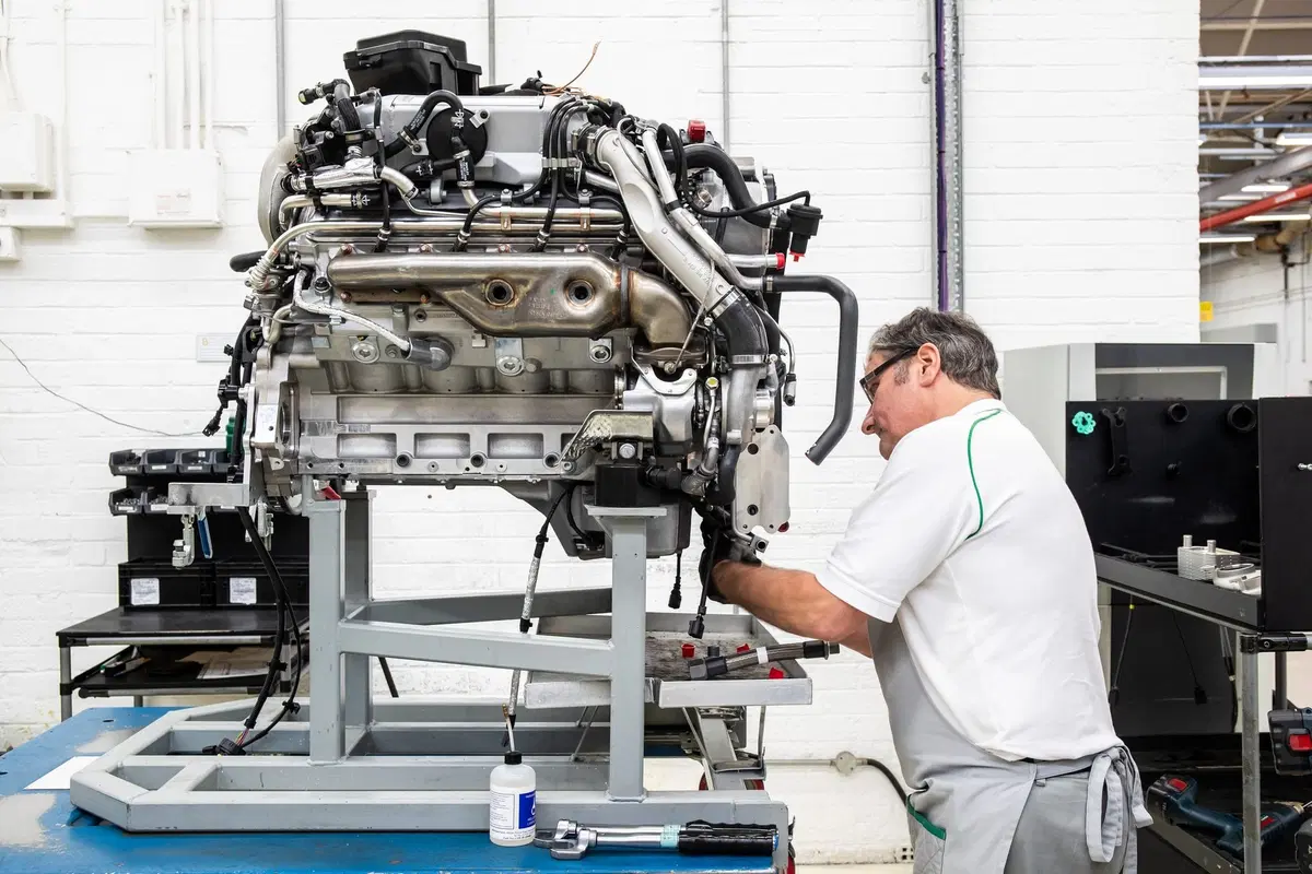 Bentley: il V8 più longevo al mondo compie 60 anni (3)