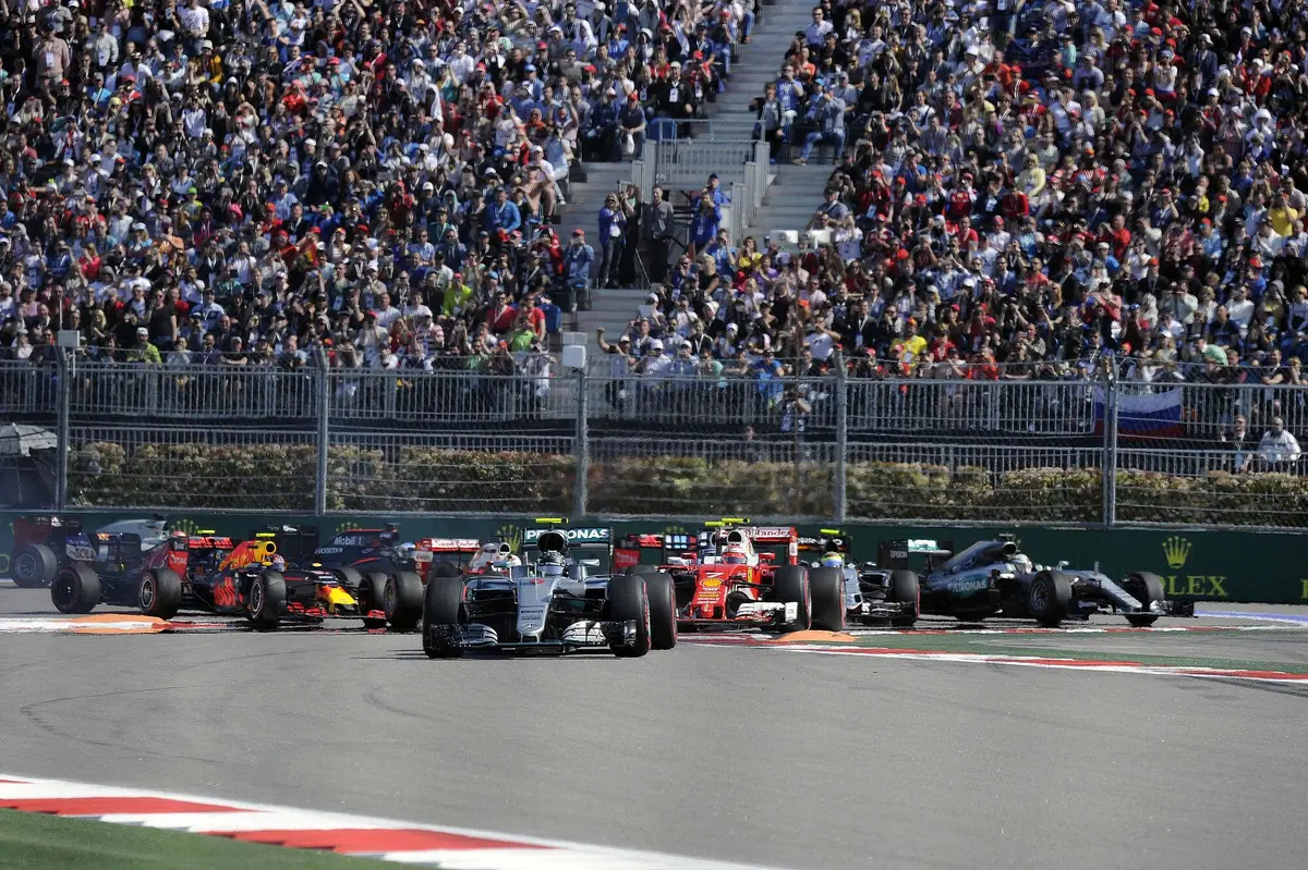 F1, Gp Russia 2016: Ferrari, la Mercedes è ancora lontana (20)