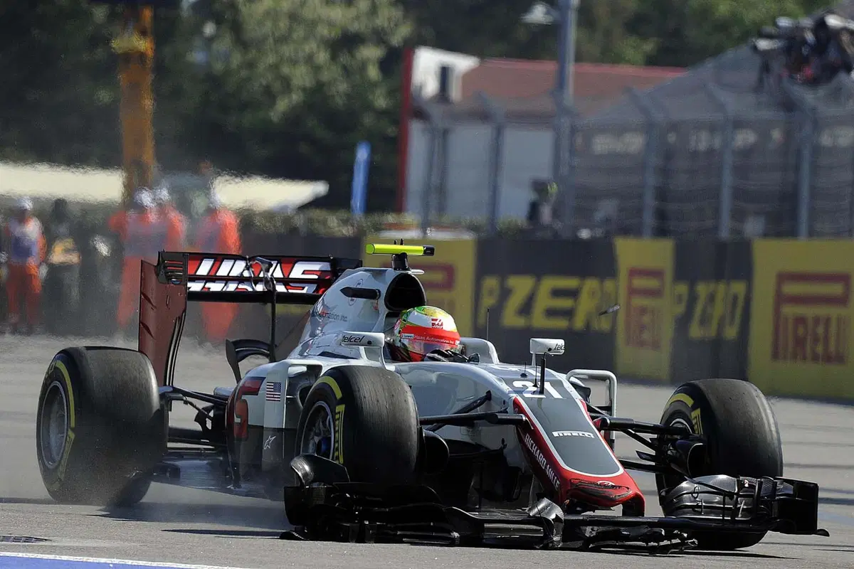 F1, Gp Russia 2016: Ferrari, la Mercedes è ancora lontana (22)