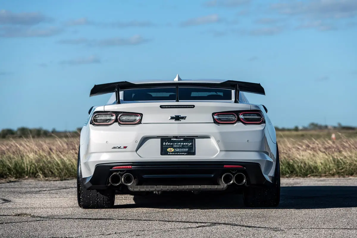 Chevrolet Camaro: motore Corvette ZR1 e ben 1.200 CV di potenza (5)