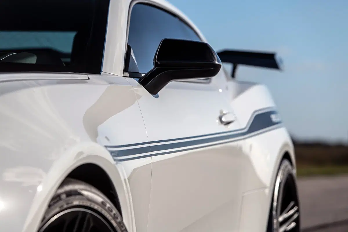 Chevrolet Camaro: motore Corvette ZR1 e ben 1.200 CV di potenza (13)
