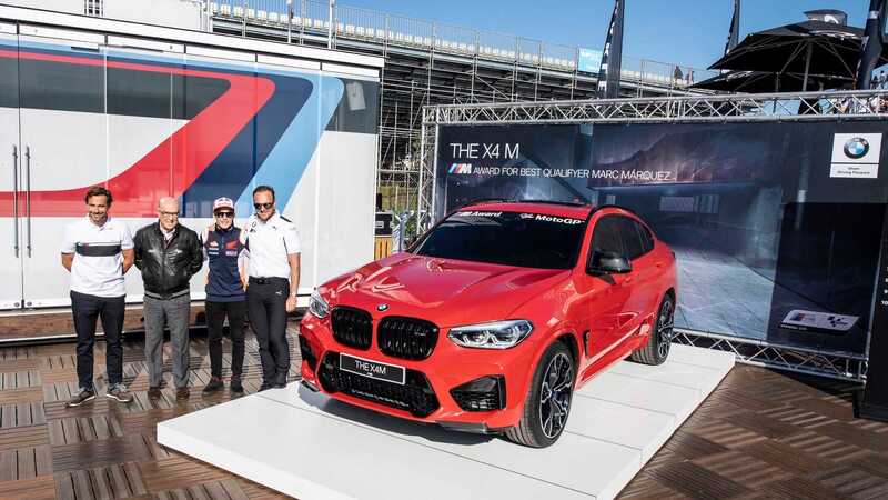 La consegna della BMW X4 M a Marc Marquez