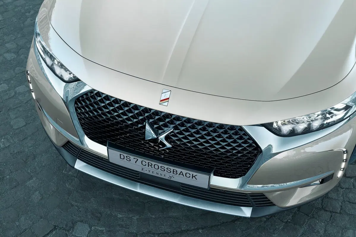 DS 7 Crossback E-Tense 4x4: con lo smoking nel fango (9)