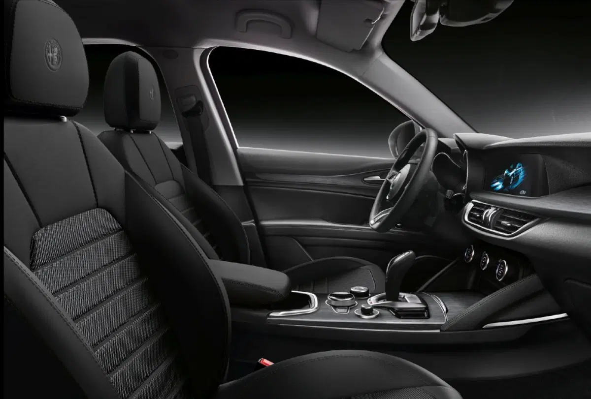Alfa Romeo Stelvio: più tecnologia con il my 2020 (22)