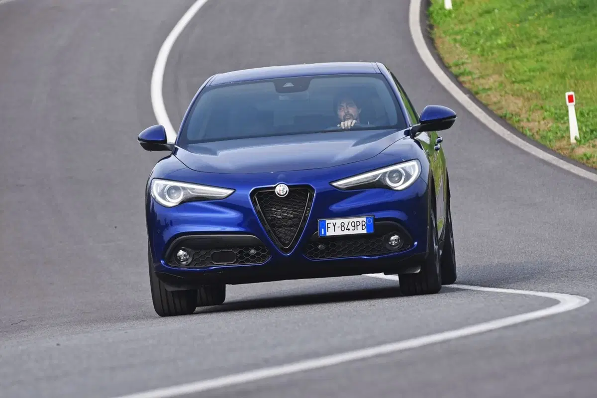 Alfa Romeo Stelvio: più tecnologia con il my 2020 (7)
