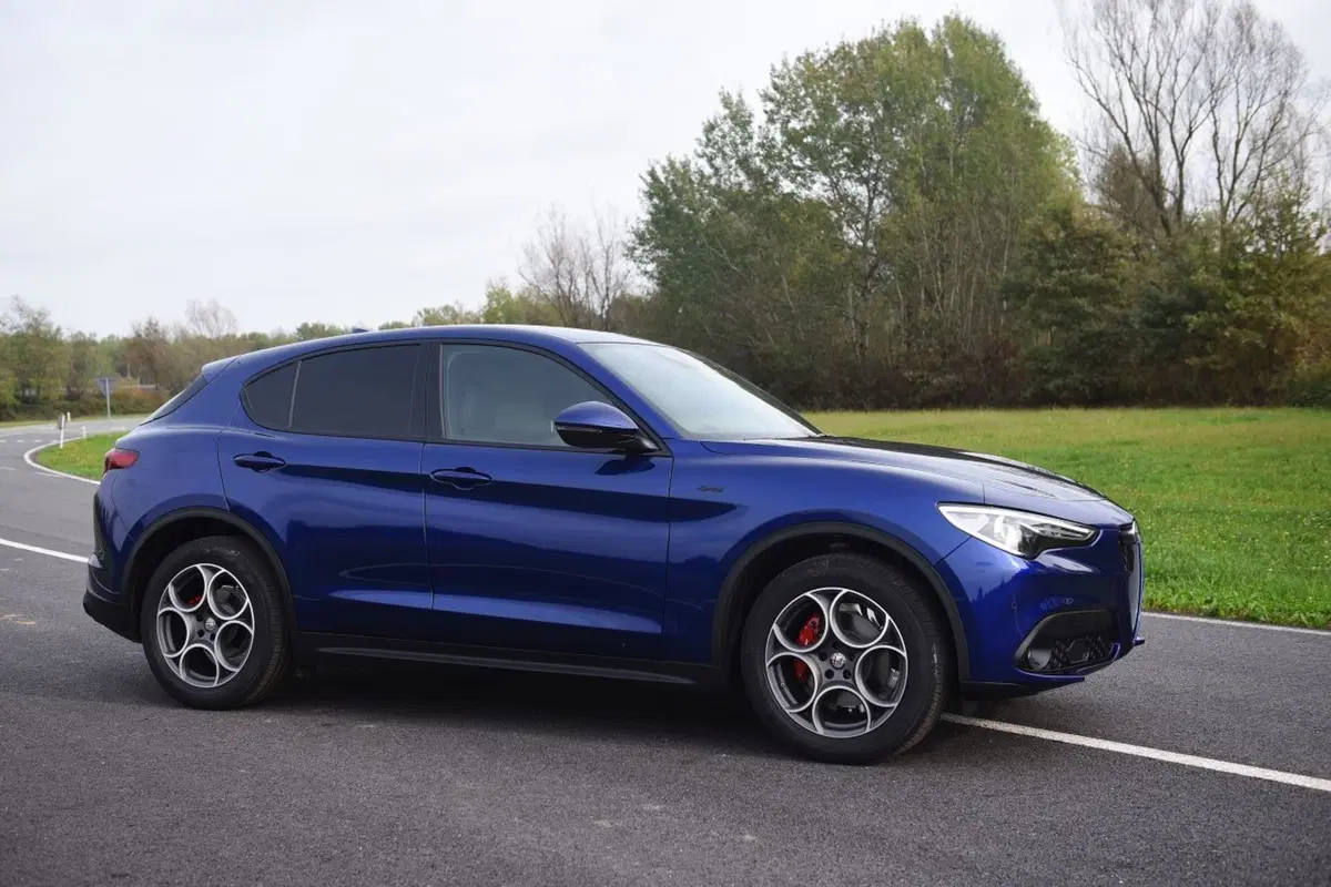 Alfa Romeo Stelvio: più tecnologia con il my 2020 (44)