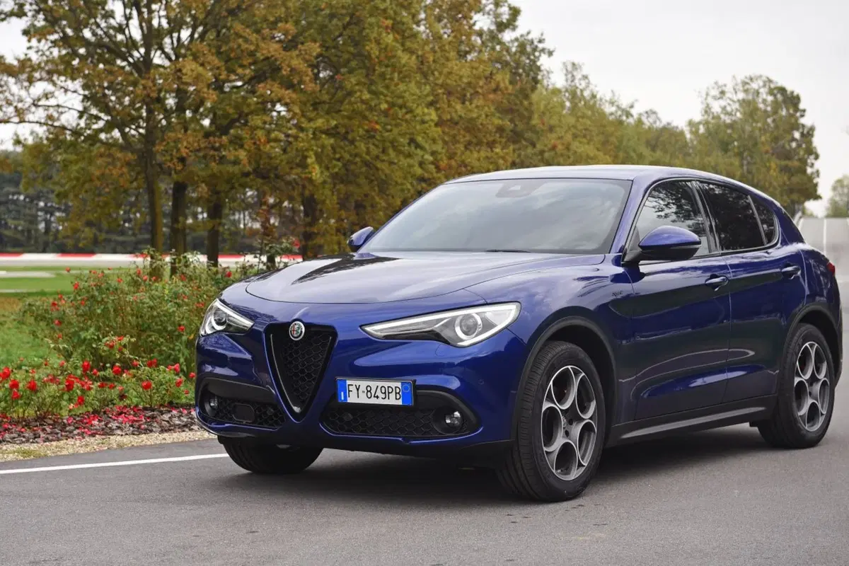 Alfa Romeo Stelvio: più tecnologia con il my 2020 (45)