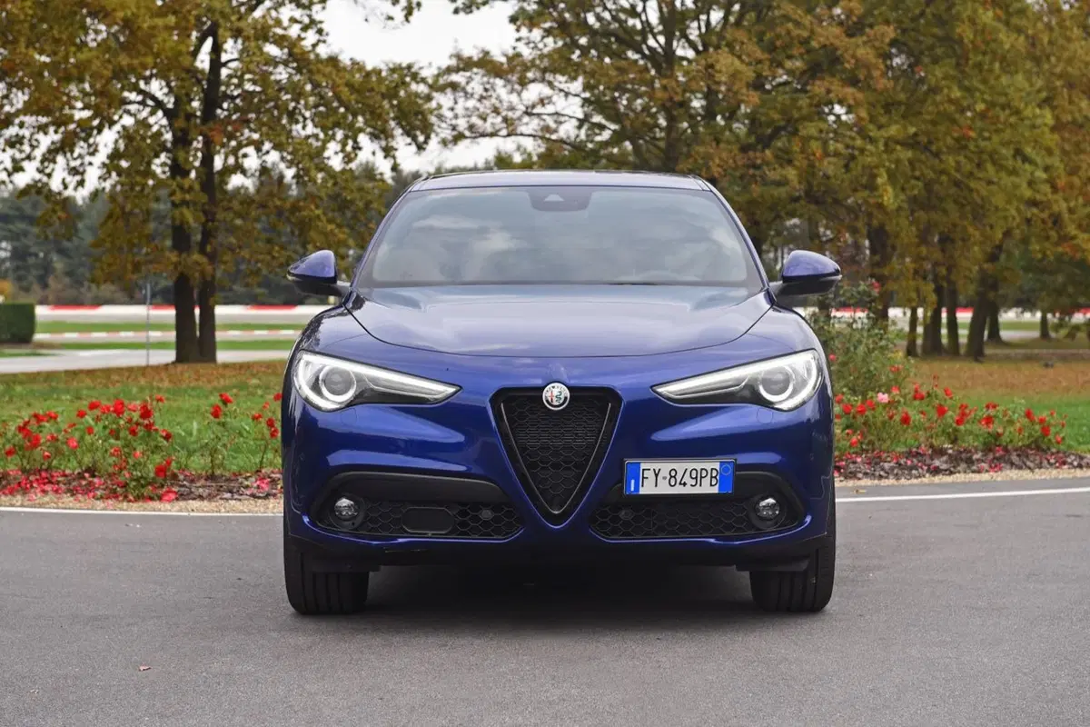 Alfa Romeo Stelvio: più tecnologia con il my 2020 (46)