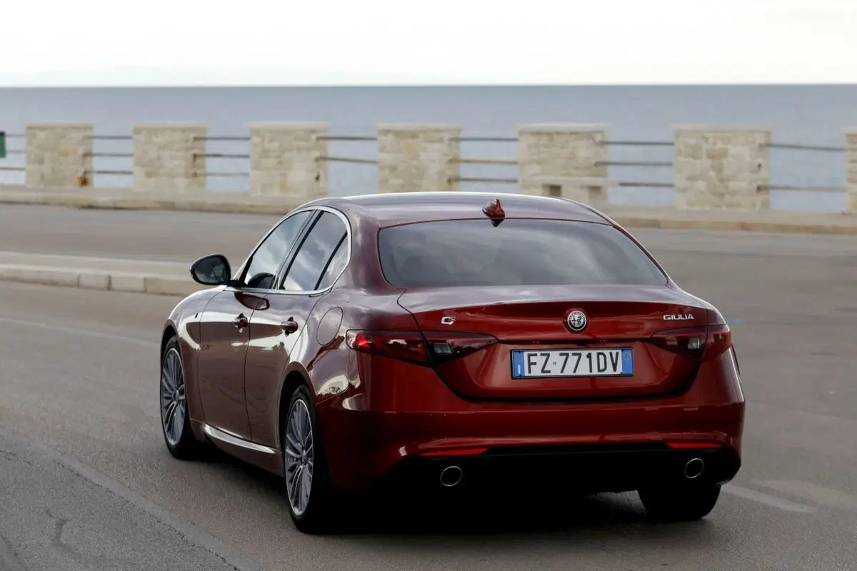 Alfa Romeo Giulia: il my 2020 è una Giulia più “autonoma” [Video] (18)