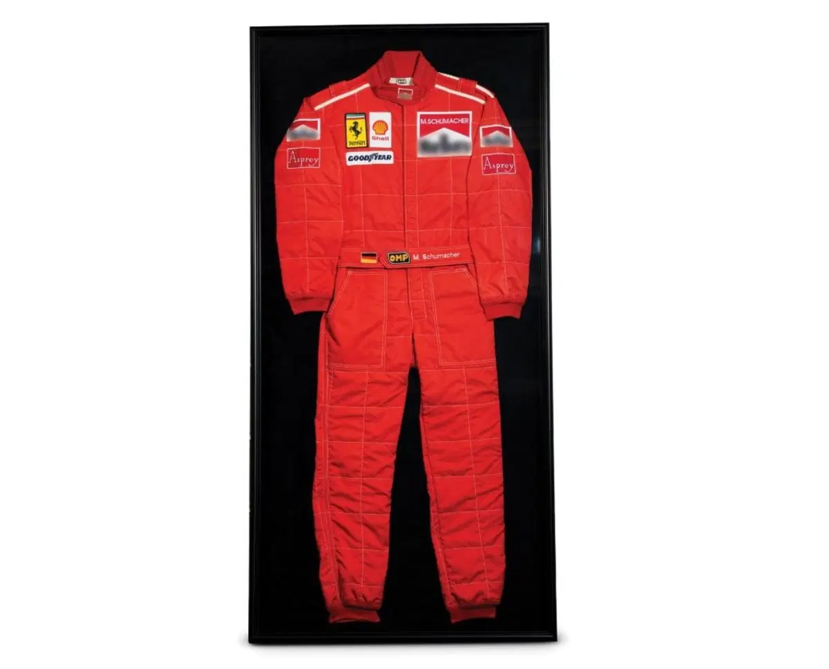 Asta di cimeli Formula 1: dal casco di Senna alla tuta Ferrari di Schumacher e tanto altro (3)