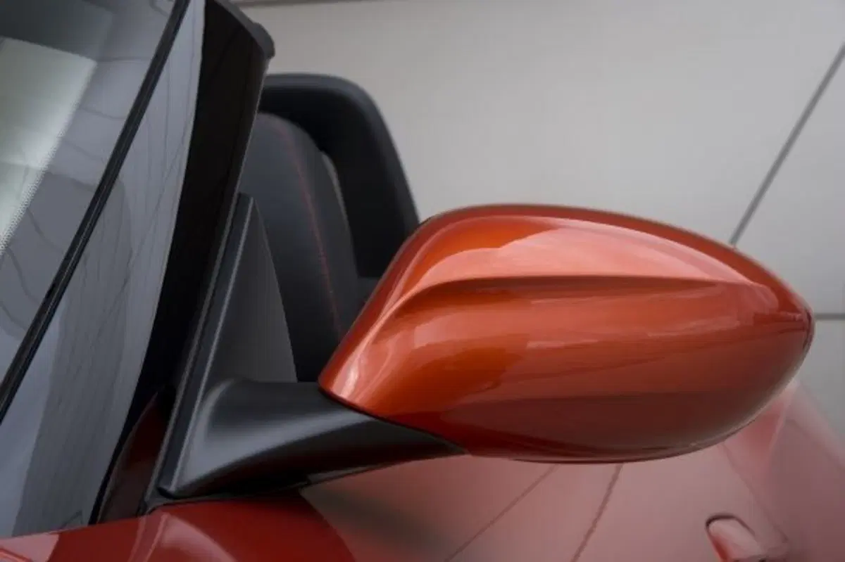 Quale comprare, Confronto: Mercedes SLC 200 Sport Vs BMW Z4 sDrive 20i (21)
