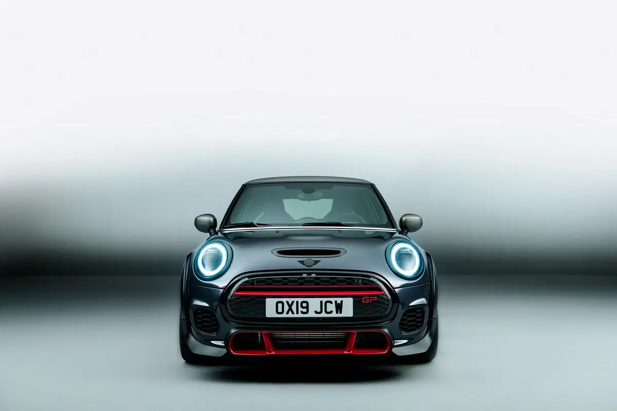 Mini John Cooper Works GP, esordio a Los Angeles (2)