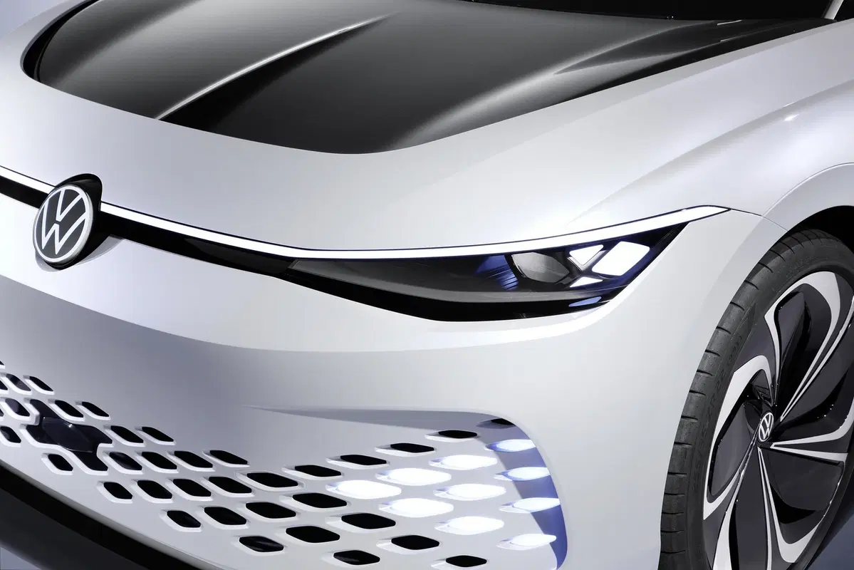 Volkswagen ID. Space Vizzion: svelata a Los Angeles 2019 (5)