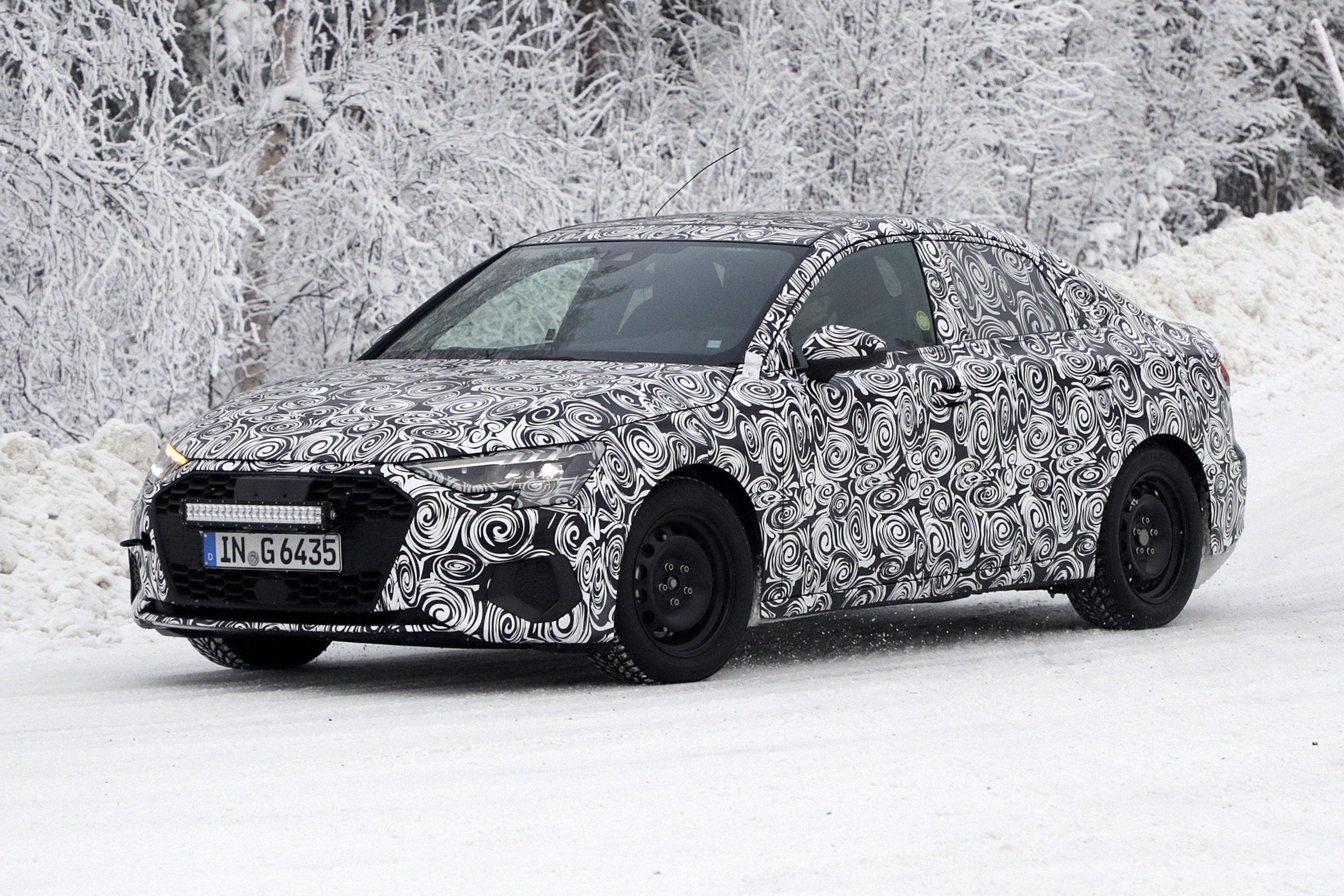 Audi A3: continuano i test sulla nuova generazione [Foto spia]