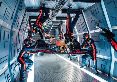 Red Bull: l’incredibile pit stop a gravità zero [Video]