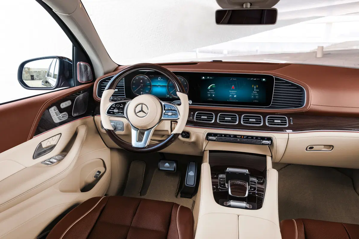 Mercedes-Maybach GLS 600, lusso sfrenato (8)