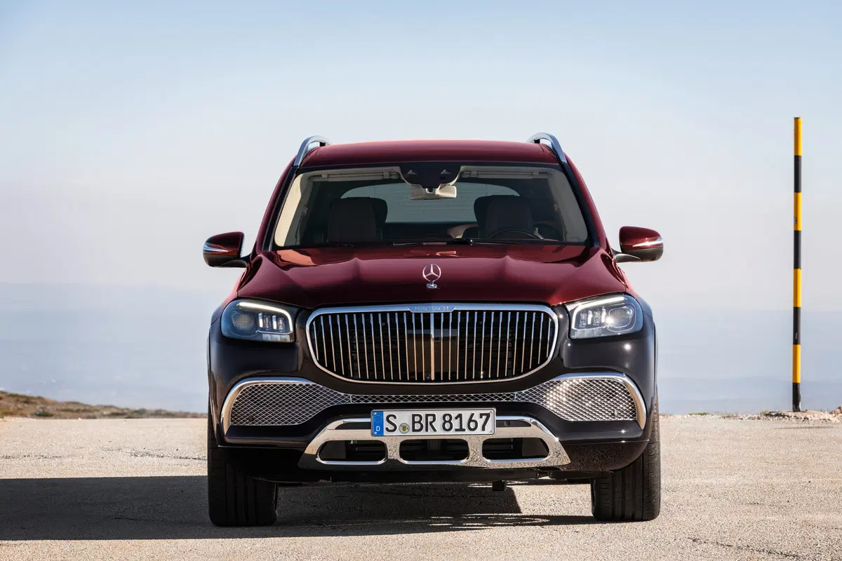 Mercedes-Maybach GLS 600, lusso sfrenato (13)