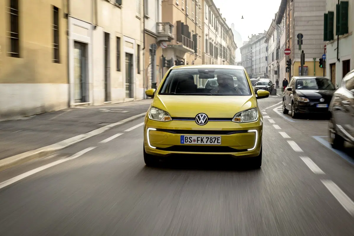 Nuova Volkswagen e-up!: la city car elettrica che stupisce [Video] (11)