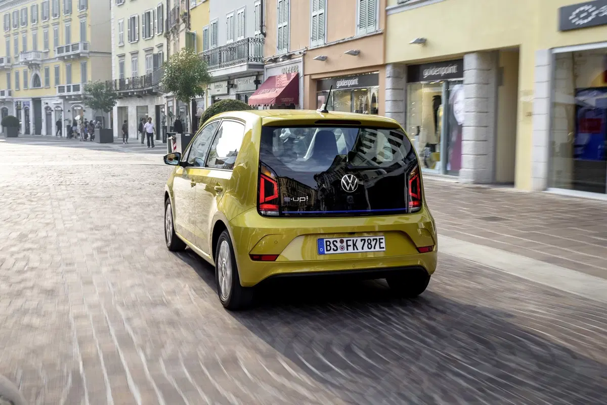 Nuova Volkswagen e-up!: la city car elettrica che stupisce [Video] (14)