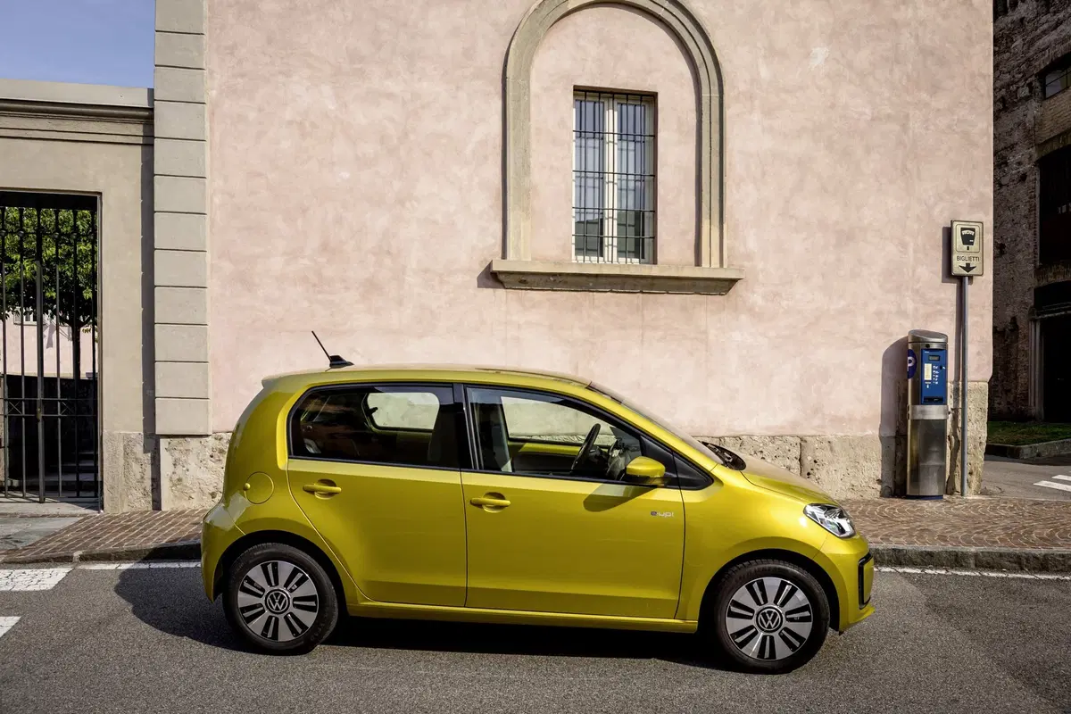Nuova Volkswagen e-up!: la city car elettrica che stupisce [Video] (3)