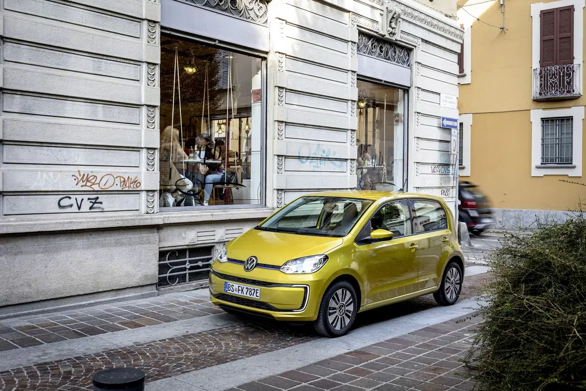Nuova Volkswagen e-up!: la city car elettrica che stupisce [Video] (17)
