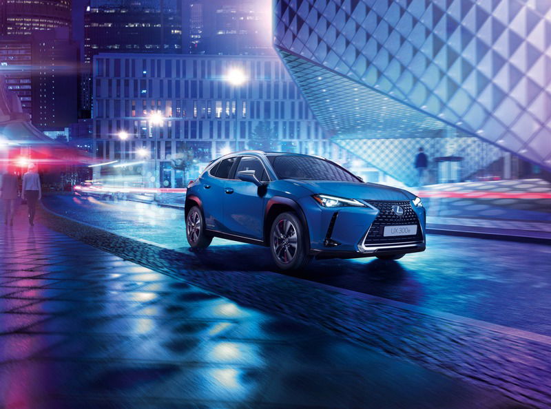 Lexus UX 300e, la prima elettrica del brand arriva in Europa nel 2020