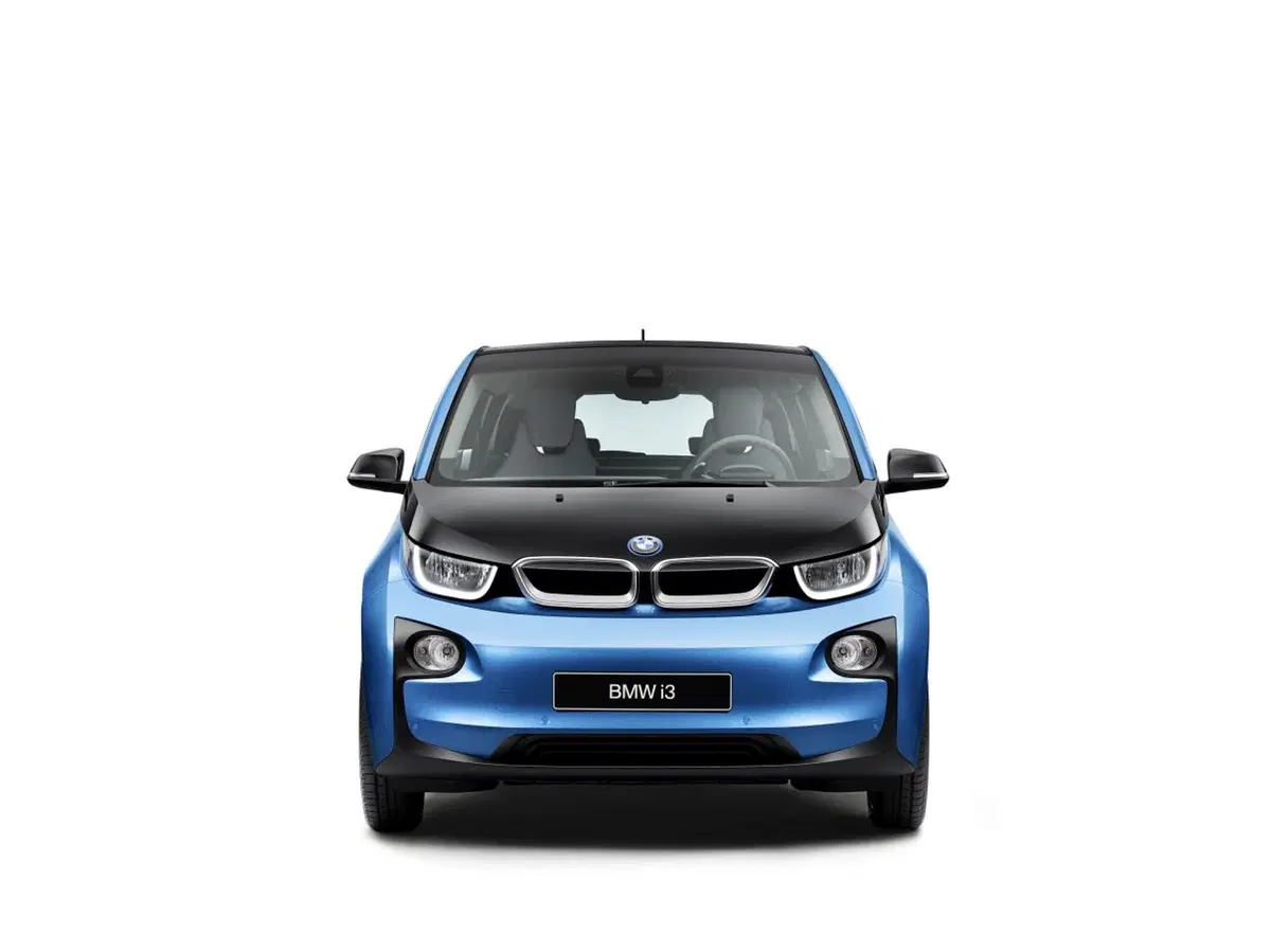 BMW i3 94 Ah: l'autonomia sale a 300 km (4)