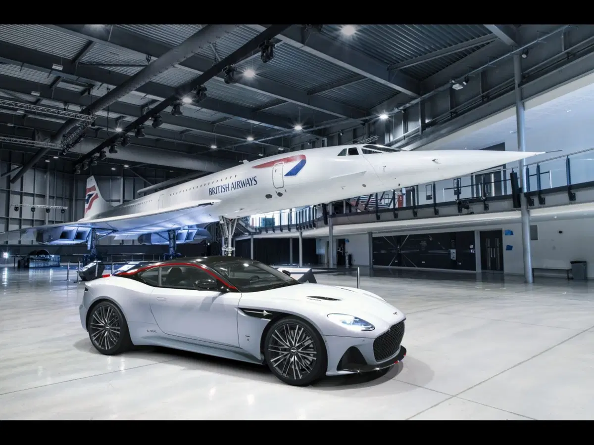 Aston Martin DBS Superleggera: ecco la Concorde Edition (8)