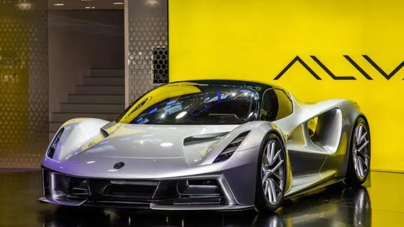 Lotus Evija, ecco in azione l'hypercar elettrica pi&ugrave; potente al mondo [video]