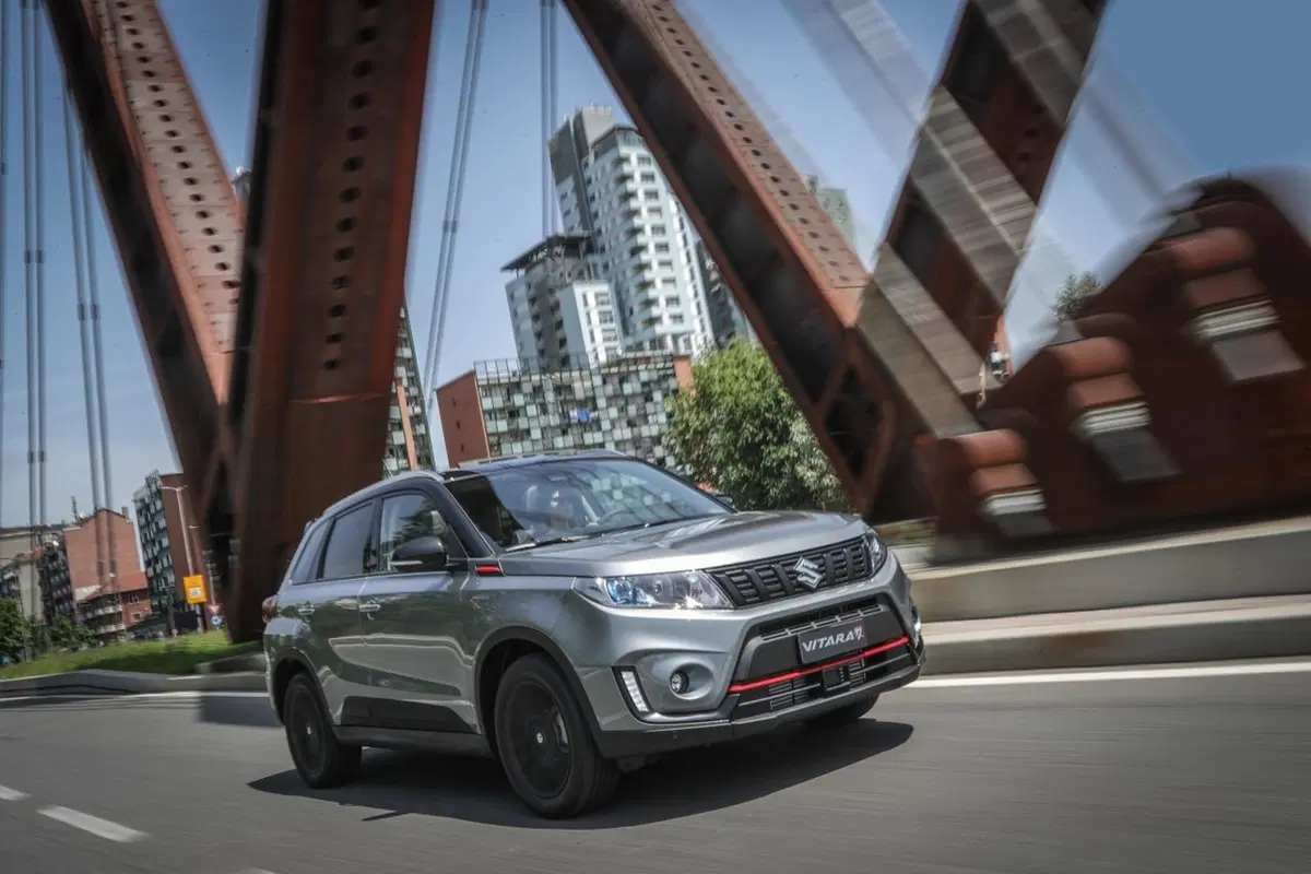 Suzuki Vitara Katana, tributo al mito degli anni ‘80 (4)