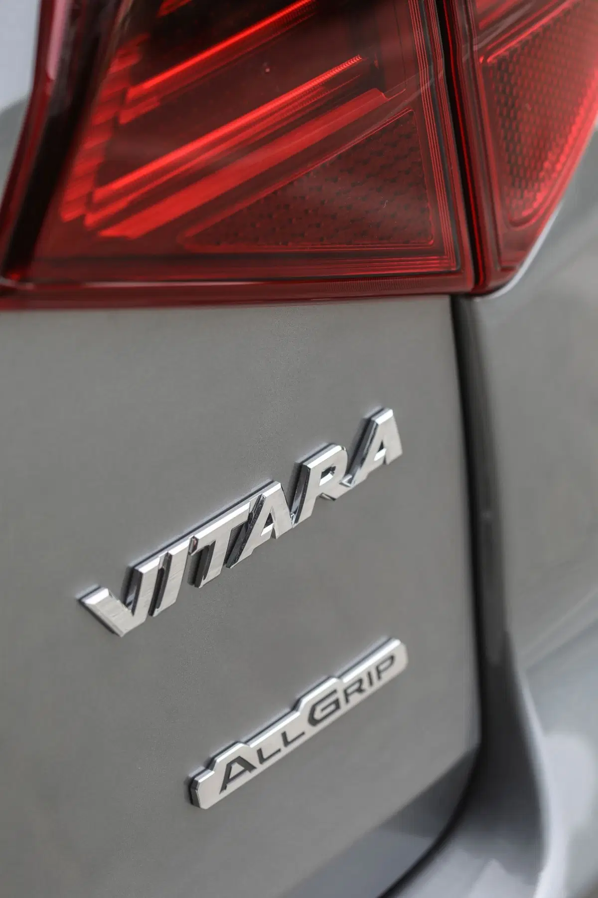 Suzuki Vitara Katana, tributo al mito degli anni ‘80 (6)