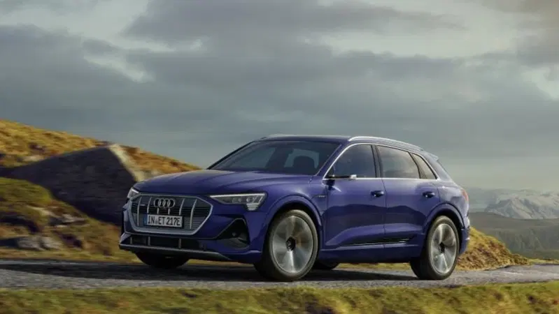 Audi e-tron, aumenta l'autonomia della 55 quattro