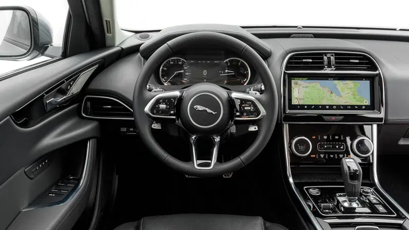 Jaguar e Land Rover: arriva l'infotaiment che si aggiorna in automatico