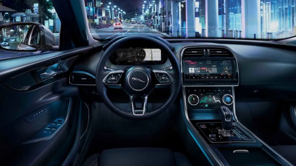 Jaguar e Land Rover: arriva l'infotaiment che si aggiorna in automatico (3)