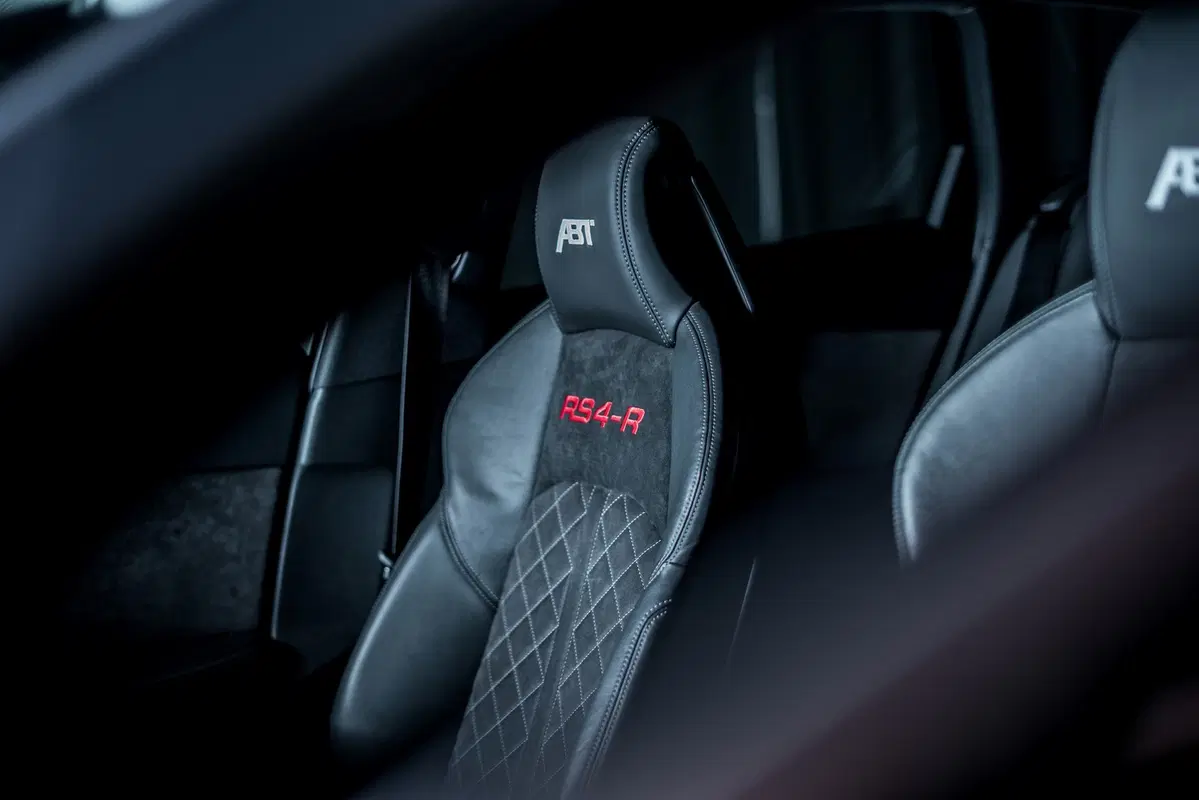 Un'Audi RS4-R ABT per la Polizia da 530 CV?! (6)