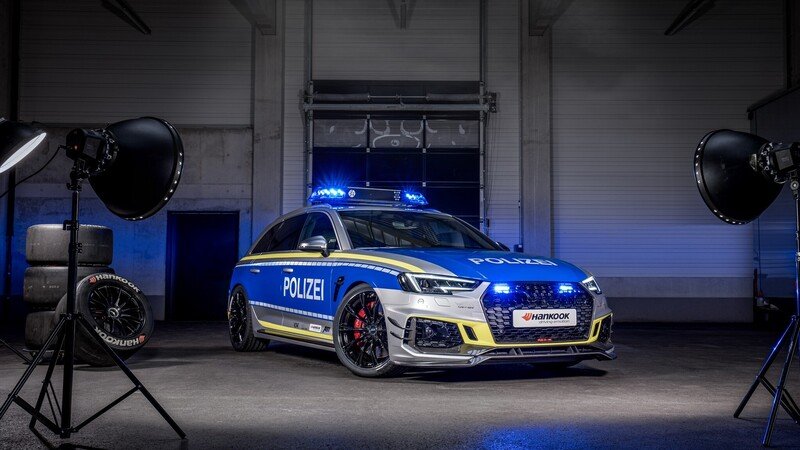 Un&#039;Audi RS4-R ABT per la Polizia da 530 CV?!