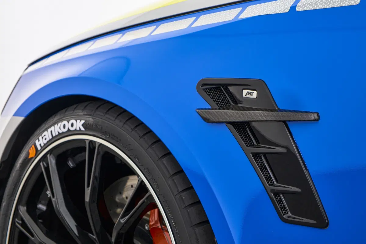 Un'Audi RS4-R ABT per la Polizia da 530 CV?! (17)