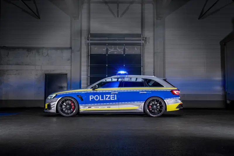 Un'Audi RS4-R ABT per la Polizia da 530 CV?!