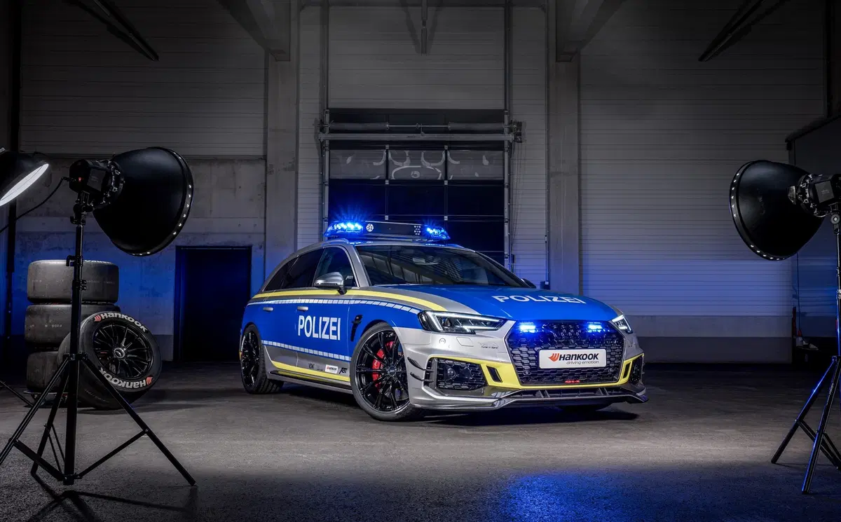 Un'Audi RS4-R ABT per la Polizia da 530 CV?! (5)