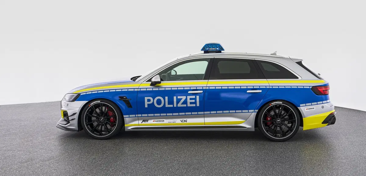 Un'Audi RS4-R ABT per la Polizia da 530 CV?! (9)