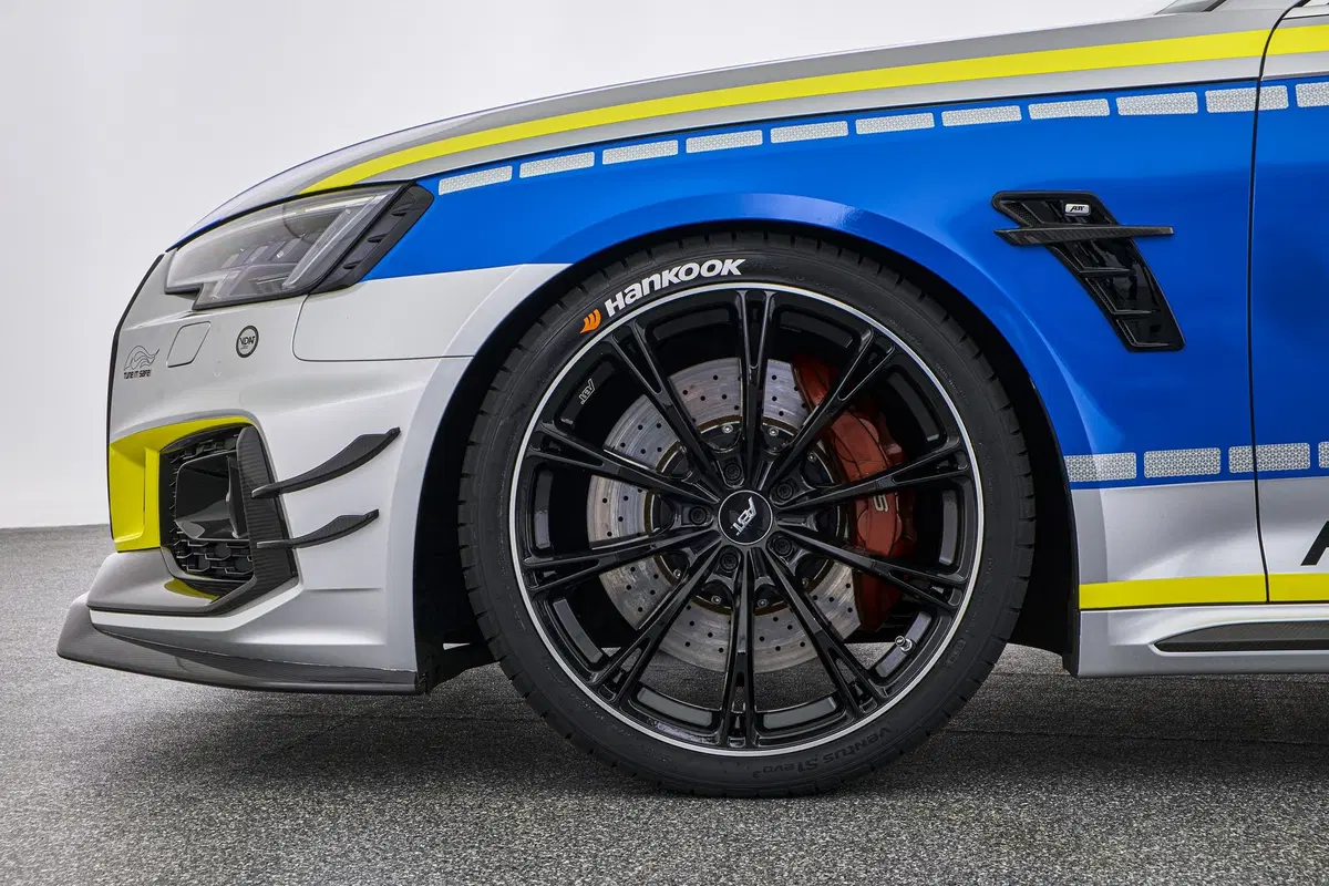 Un'Audi RS4-R ABT per la Polizia da 530 CV?! (7)