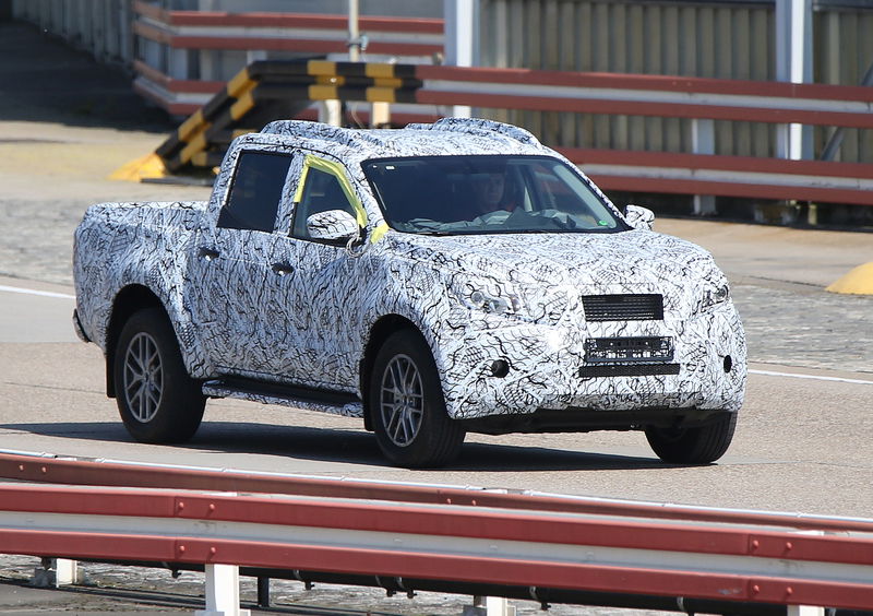 Mercedes pick-up, eccolo in anteprima. Si chiamer&agrave; Classe X?