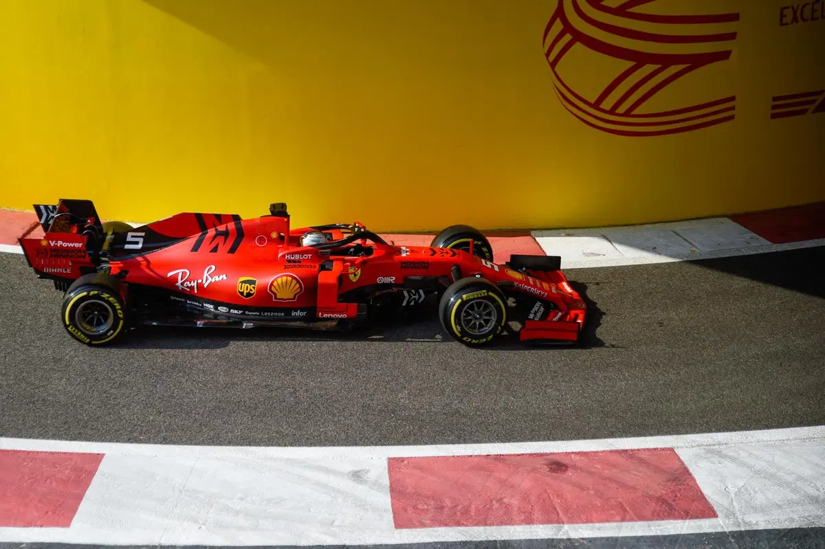 F1, GP Abu Dhabi 2019: Ferrari, multa da 50.000 euro per il carburante di Leclerc (34)