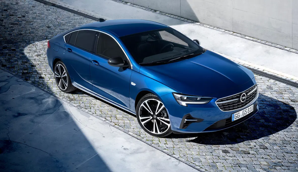 Opel Insignia restyling, nuova tecnologia per Grand Sport e Sports Tourer (4)