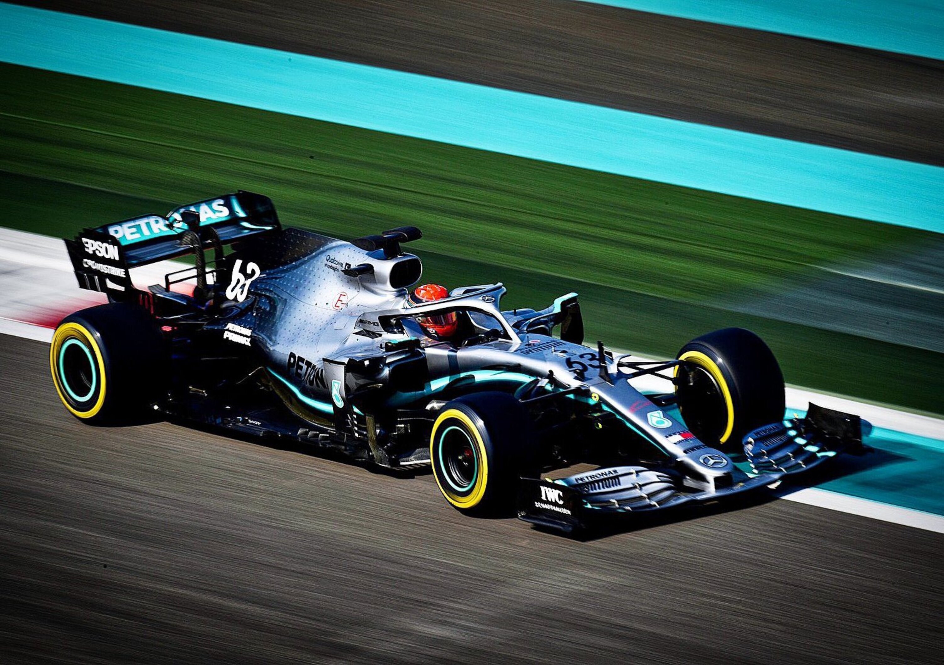 F1, test Abu Dhabi: Russell al top. Incidente per Leclerc