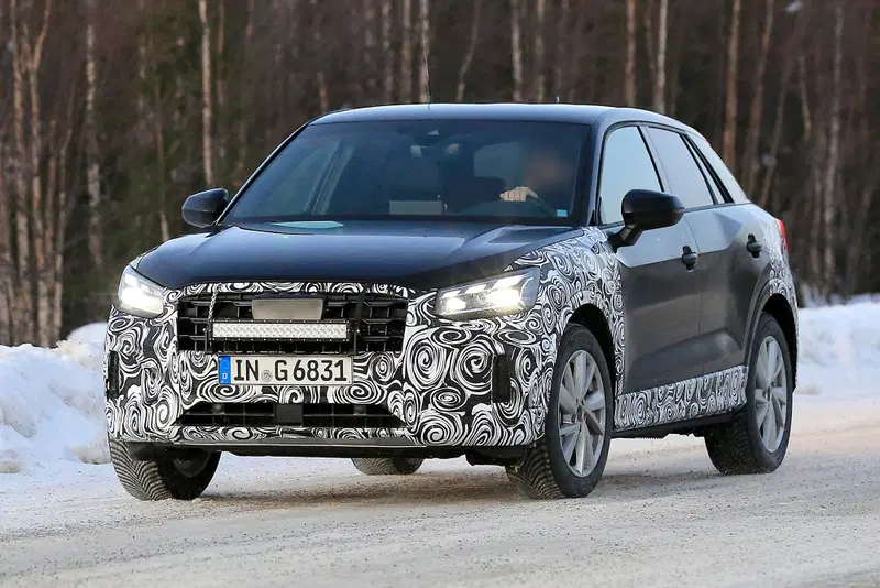 Audi Q2 restyling, le foto spia