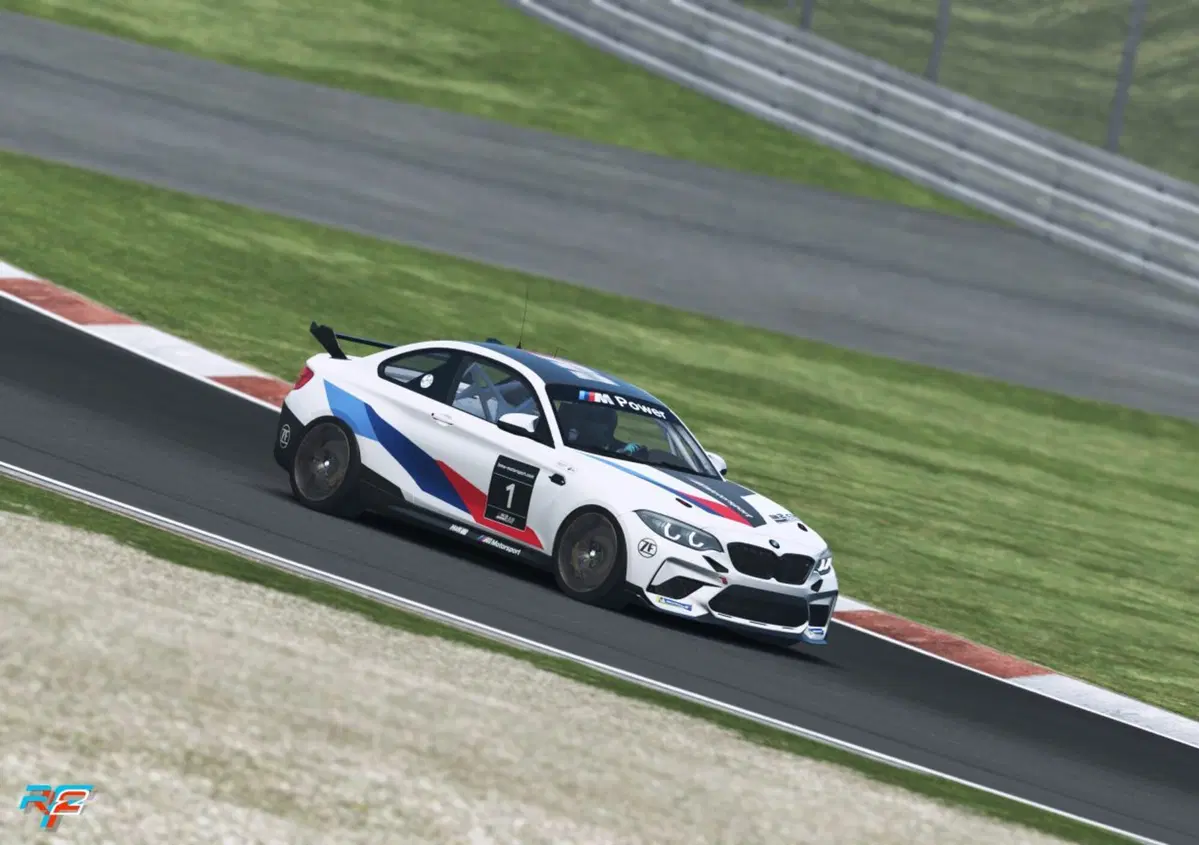 rFactor 2: BMW M2 CS Racing DLC [Video]