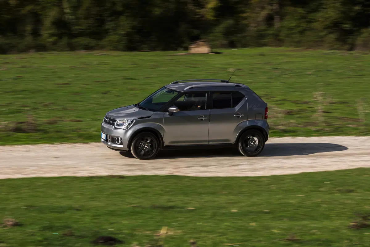 Suzuki Ignis (2016-->>) (2)