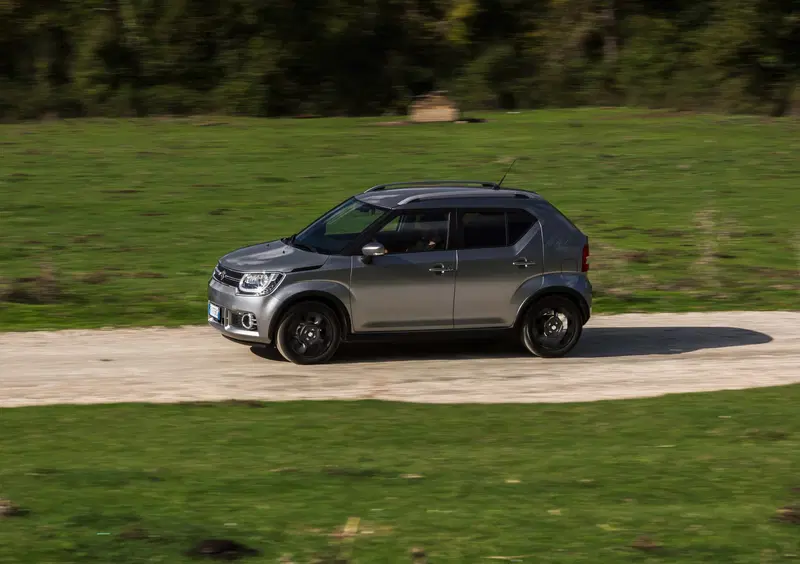 Suzuki Ignis (2016-->>) (2)
