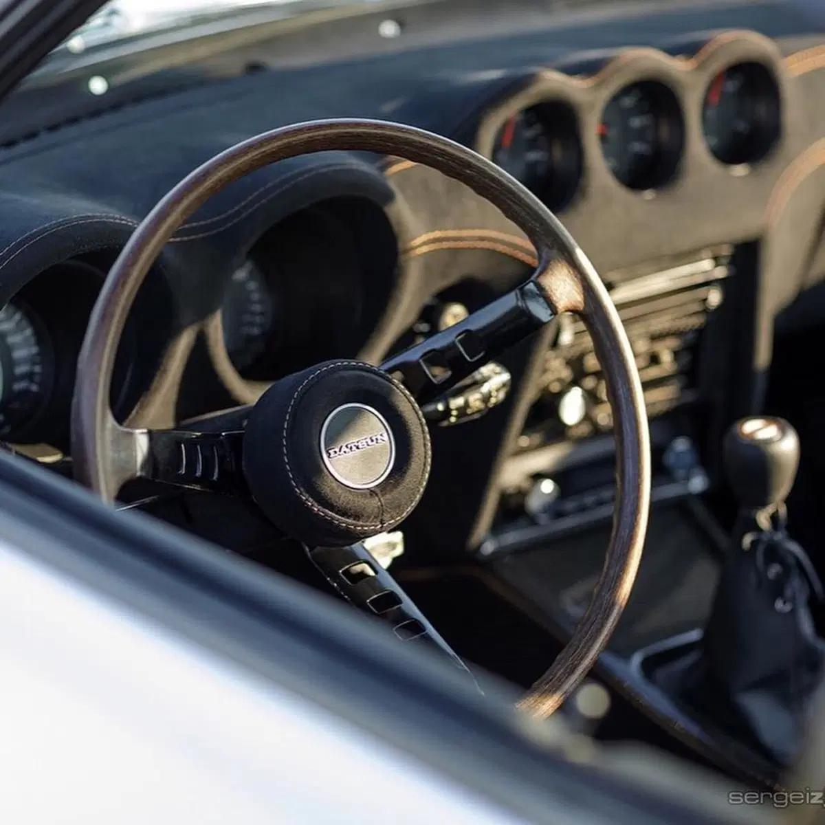 Datsun 240Z: 600 CV e stile da vendere in salsa retrò (5)